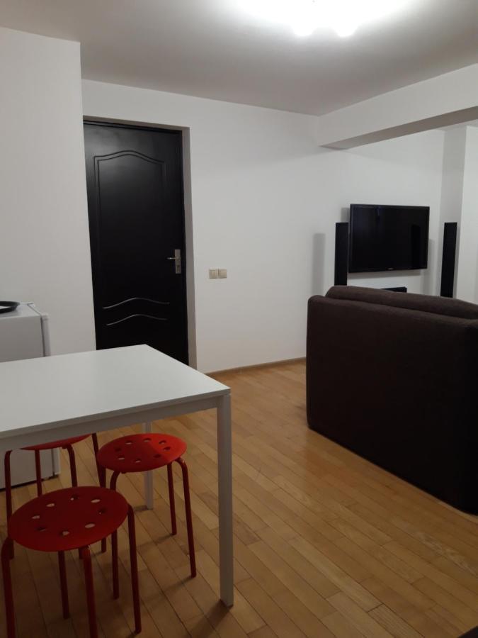 Papas Apartments Bucurestii Noi Ngoại thất bức ảnh