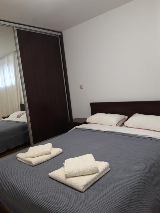 Papas Apartments Bucurestii Noi Ngoại thất bức ảnh